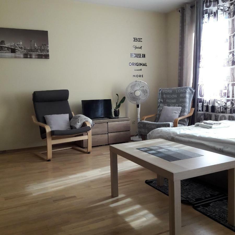 Nyc Apartment Krasków Εξωτερικό φωτογραφία